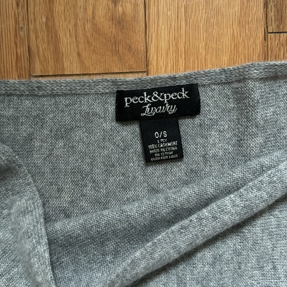Peck & Peck Luxury Cashmere Poncho/Wrap Black/Gray - Picture 2 of 6